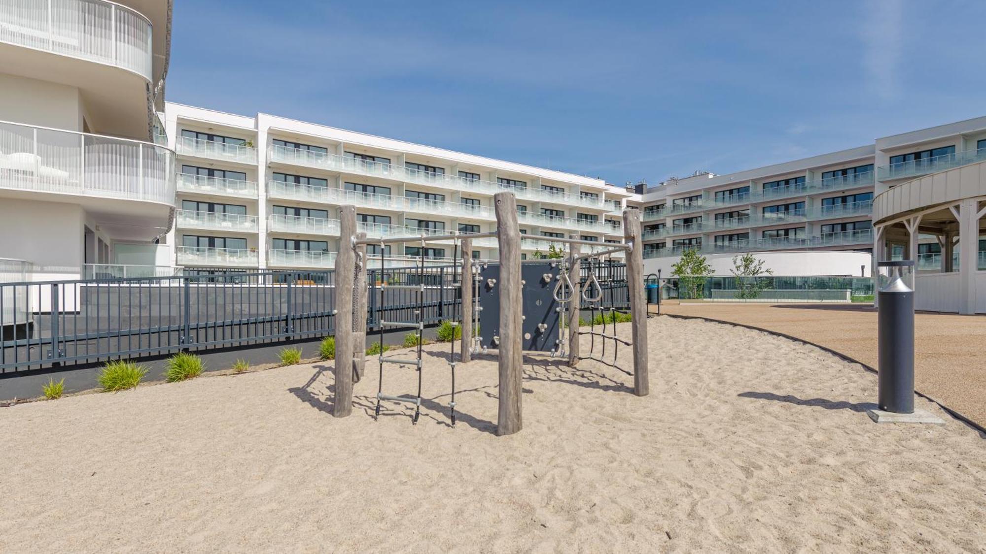 Apartament Lux Tukan B004, Polanki Aqua - Holiday City Kołobrzeg Buitenkant foto