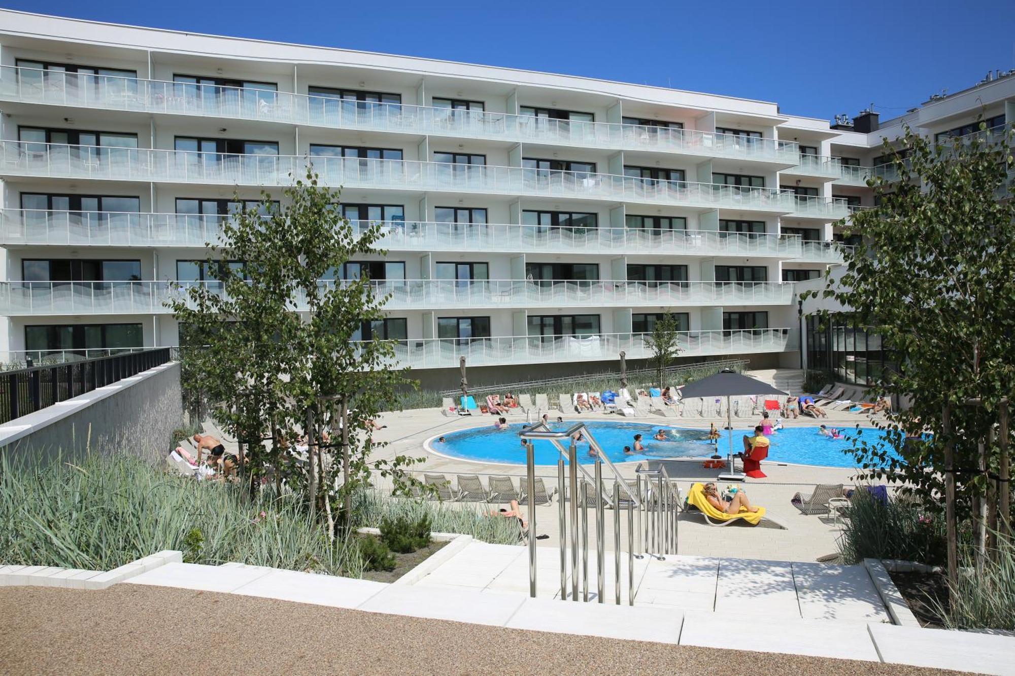 Apartament Lux Tukan B004, Polanki Aqua - Holiday City Kołobrzeg Buitenkant foto